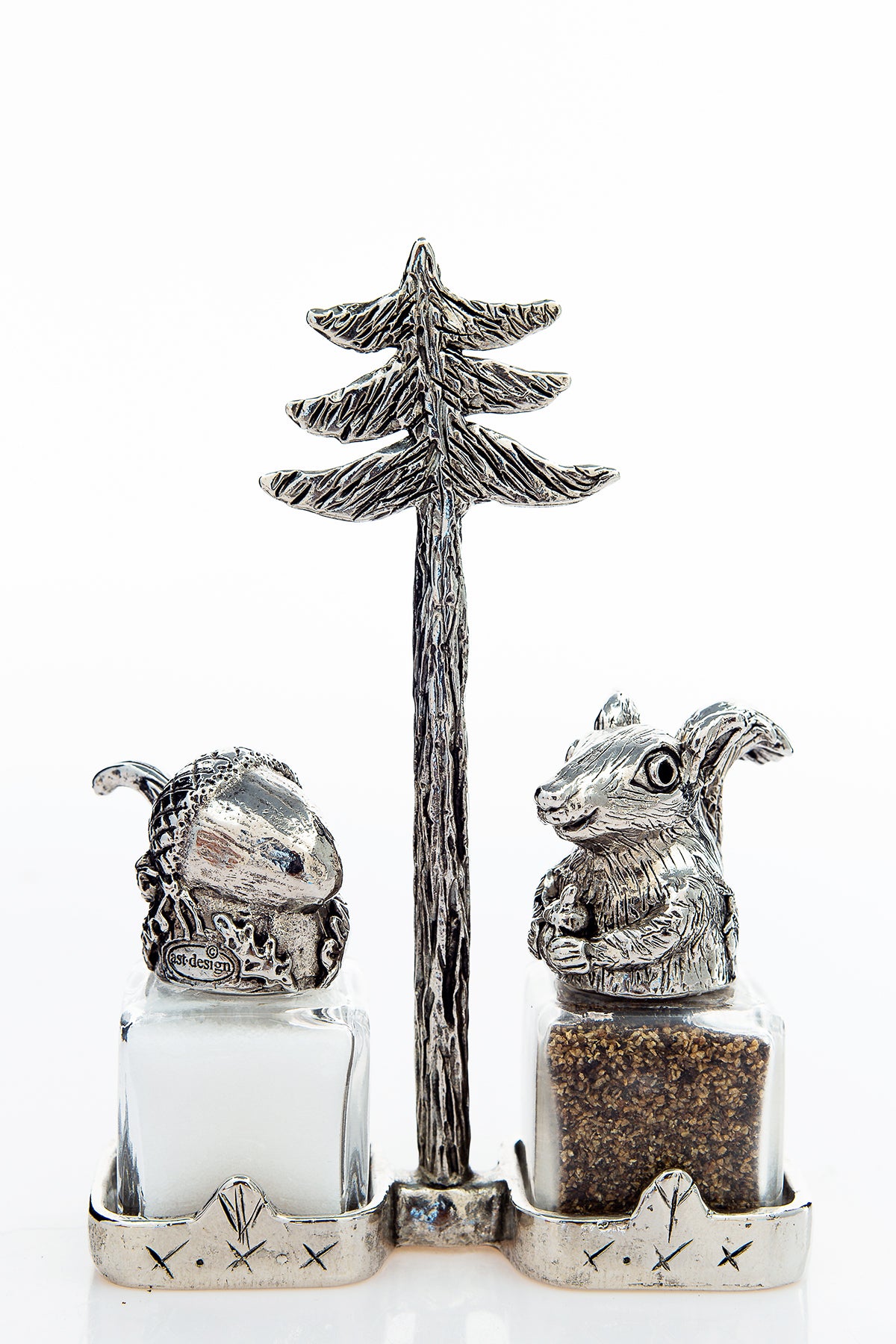 Acorn and Squirrel salt and pepper shaker with a pine-tree carrier, handcrafted by German artist Thomas Leiblein. American pewter, made in the USA.