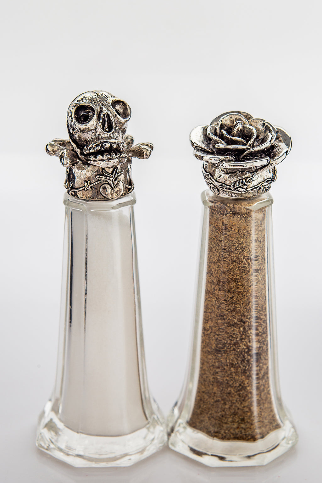 Guns and Roses salt and pepper shaker set, handcrafted by German artist Thomas Leiblein. American pewter, made in the USA.