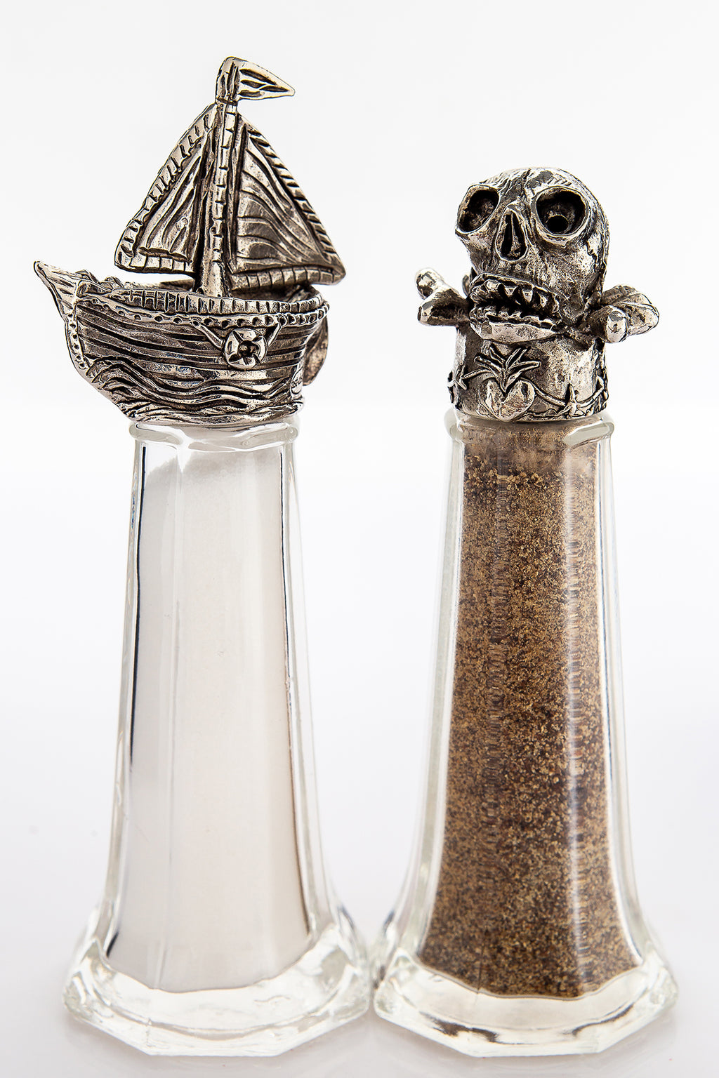 Skull and ship salt and pepper shaker set, handcrafted by German artist Thomas Leiblein. American pewter, made in the USA.