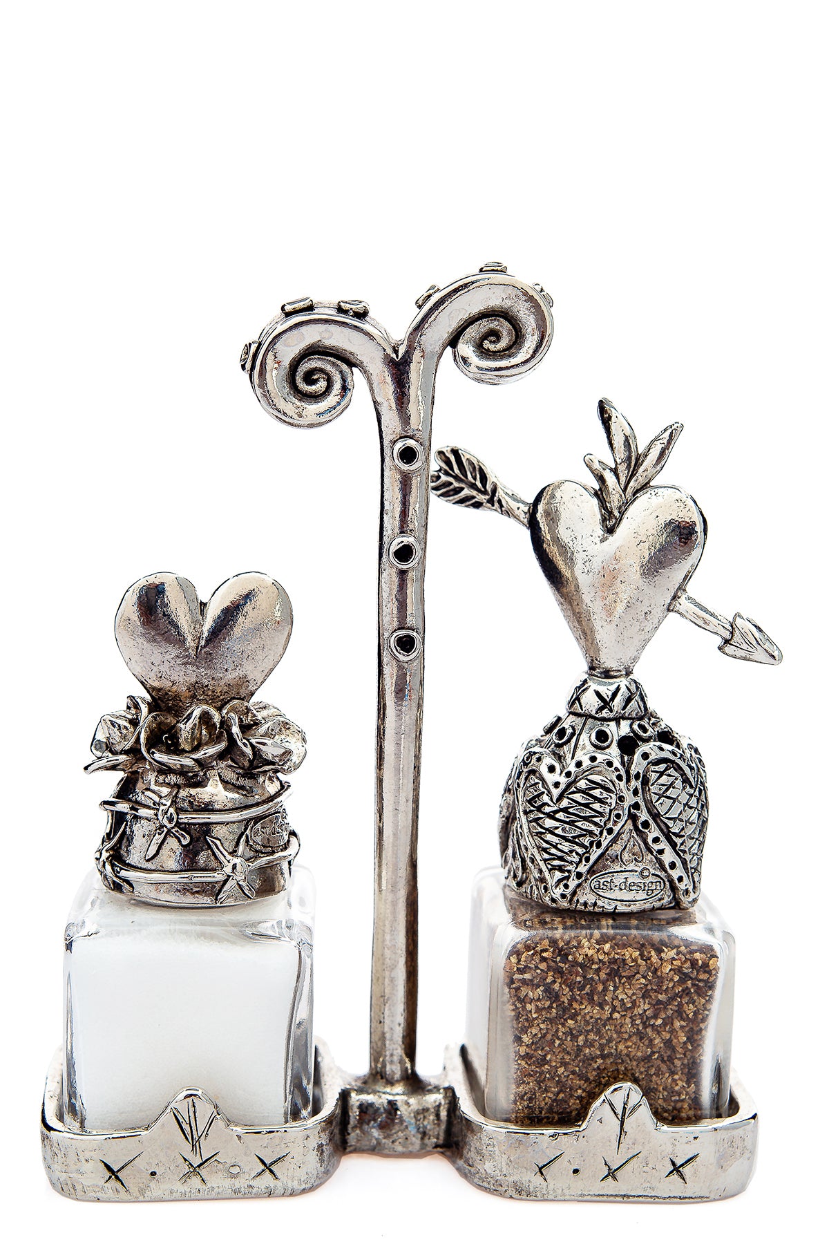 Two different hearts salt and pepper shakers with a Renaissance carrier, handcrafted by German artist Thomas Leiblein. American pewter, made in the USA.