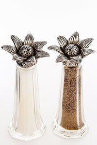 Sunflower salt and pepper shaker set, handcrafted by German artist Thomas Leiblein. American pewter, made in the USA.